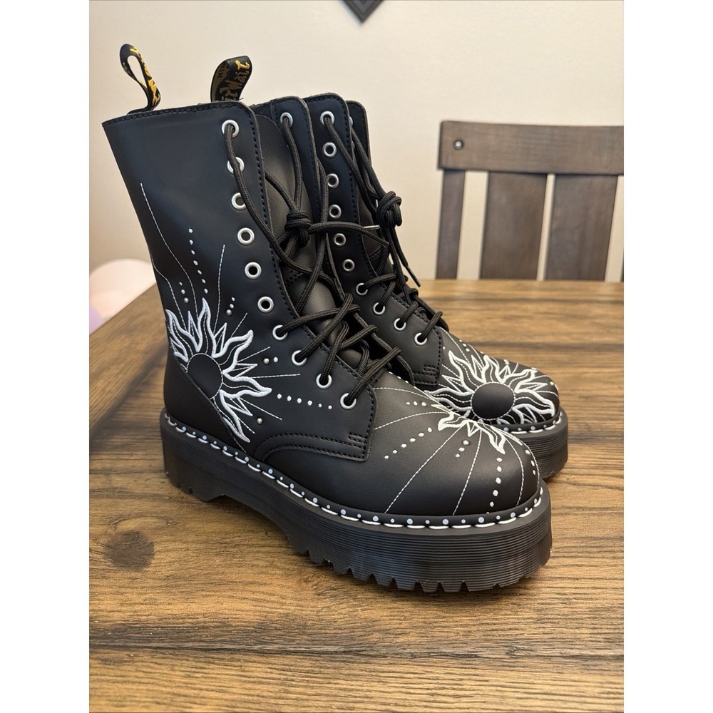 New! Dr. Martens Jadon SF Solar Flare Platform Boots sz Men 8 US / Women 11 US